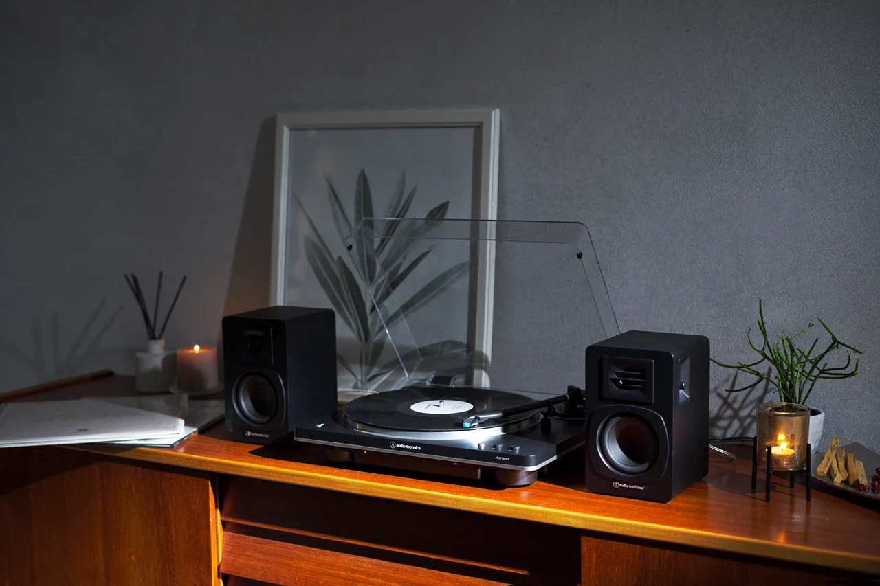 Audio Technica AT-LP70XBT Black Bluetooth Turntable [Tech & Turntables] - Image 4